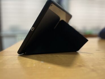 Планшеты: Планшет, Apple, память 128 ГБ, Wi-Fi, Б/у, цвет - Серебристый — 3