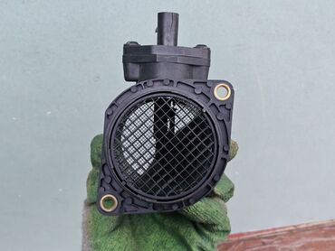 Датчики, сенсоры, предохранители: Расходомер Audi 2001 г., Б/у, Оригинал, Германия — 7