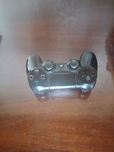 dana baki: PlayStation 4 Fat modelinin 500 Gb Yaddaş həcimli versiyasıdır 2 — 2