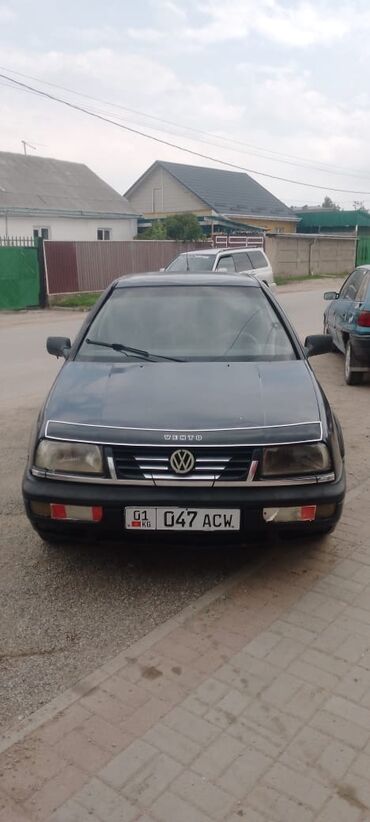 Volkswagen: Volkswagen Vento: 1994 г., 1.8 л, Механика, Бензин