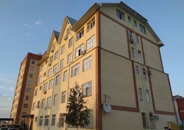 3 комнатная квартира 104 серии бишкек: 2 бөлмө, 64 кв. м, Жеке план, 2 кабат, Косметикалык ремонт