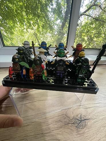 Коллекция минифигурок в стиле LEGO - Набор из множества персонажей из