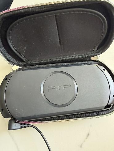 Видео оюндар жана приставкалар: Портативная игровая консоль Sony PSP Е1000 с чехлом и кабелем - — 4
