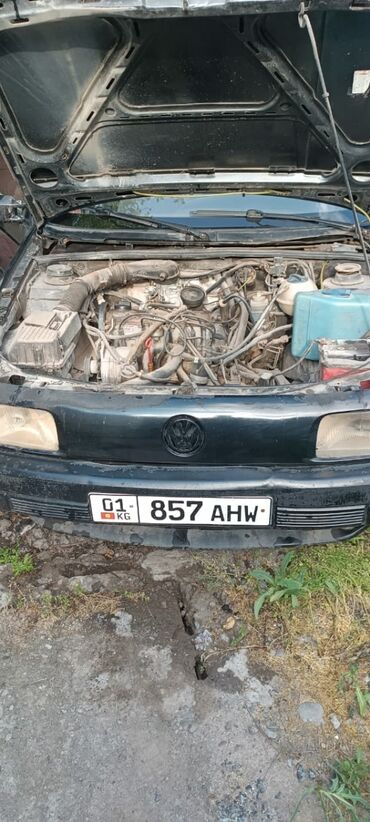 Volkswagen: Volkswagen Passat: 1989 г., 1.8 л, Механика, Бензин, Универсал — 10