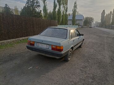 Audi: Audi 80: 1984 г., 1.8 л, Механика, Бензин, Седан