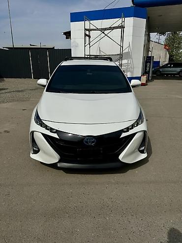 Toyota: Toyota Prius: 2017 г., 1.8 л, Вариатор, Гибрид, Хэтчбэк — 2
