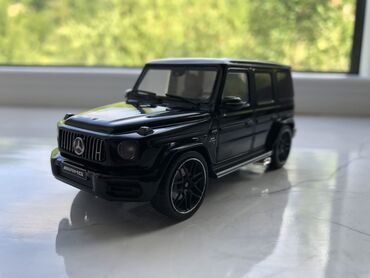 Avtomobil modelləri: Mercedes, 2025 il, 1:43, Dəmir, Rayonlara çatdırılma, Ödənişli çatdırılma — 18