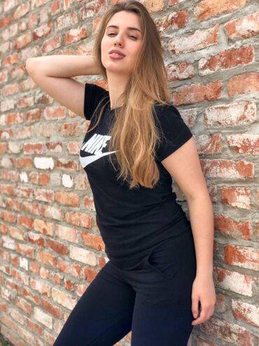 komplet trenerke nike: NIKE ŽENSKI KOMPLET NOVO NOVO PAMUK ELASTIN VELIČINE M L XL 2XL NIJE