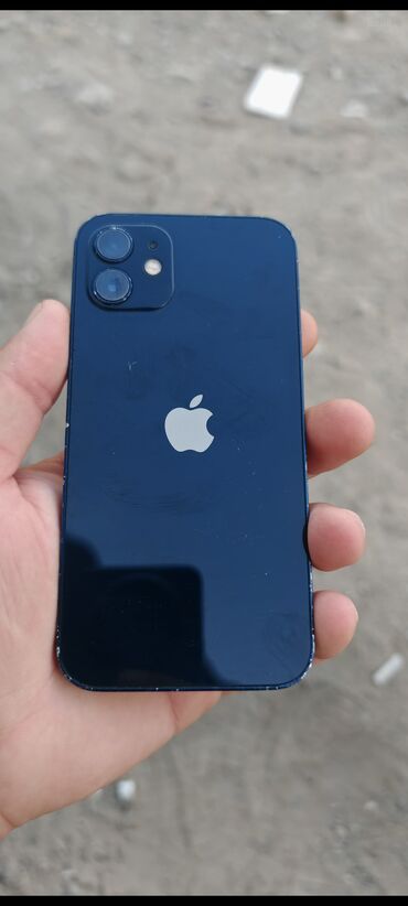 Şarj cihazları: IPhone 12, Göy, Face ID
