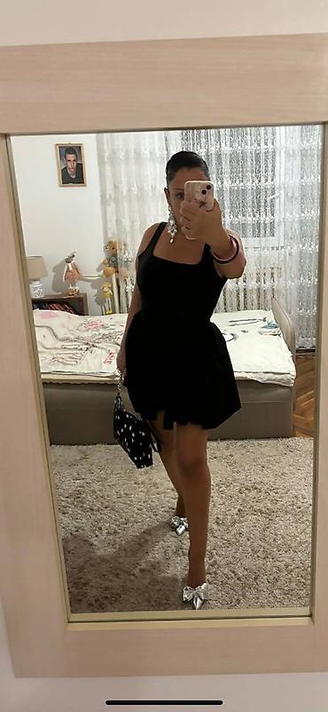 Haljine: Samo jednom obucena haljina, kao nova, mini, seksi, vecernja. Prodata — 9