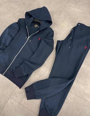 Gornji i donji deo: Ženske trenerke 
S-2xl
4.500 din — 2