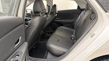 Hyundai: Hyundai Elantra: 2024 г., 1.5 л, Автомат, Бензин, Седан — 19