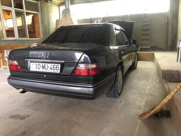 mersedes yesqa: Mercedes-Benz 200-Series: 2.2 l | 1994 il Sedan