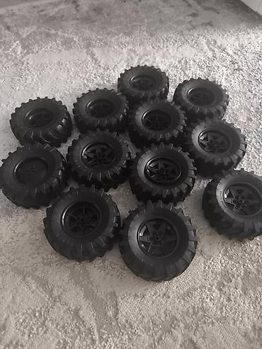 водный банан: Колёса для конструкторов (совместимы с LEGO Technic) — набор из 12 шт — 1
