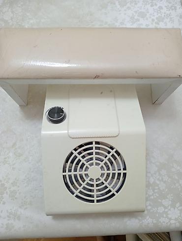 Gözəllik və estetika avadanlığı: Dırnaq üçün masa aspiratoru və əl dayağı seti Məhsul təsviri: - — 2