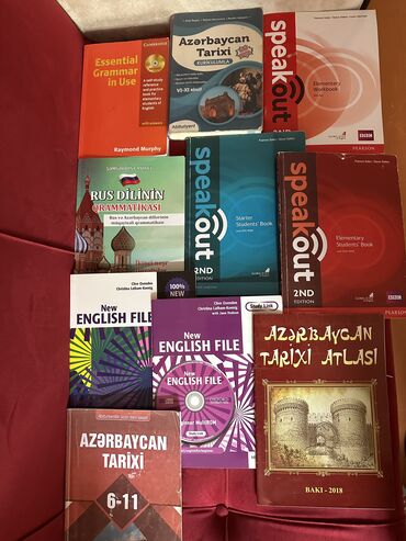 Kitablar, jurnallar, CD, DVD: Essential grammar in use, speak out elementary beginnery Anar