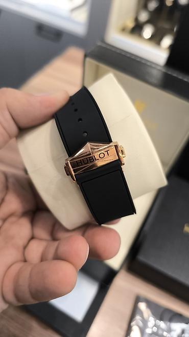 gun eynəyi: Hublot madelidi cox gozel madeldi cəmi 2 defe taxlib 1 il zemaneti var — 2