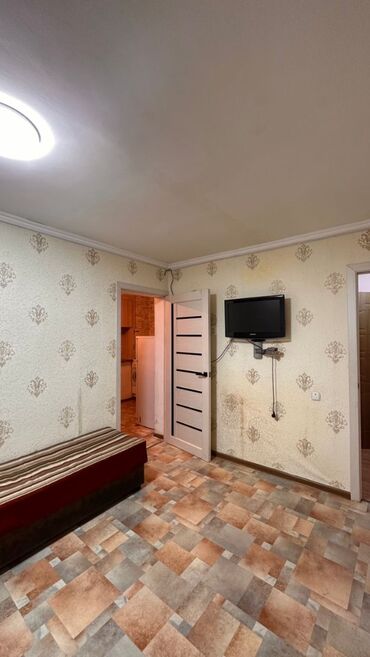 Продажа квартир: 2 комнаты, 41 м², Хрущевка, 1 этаж, Косметический ремонт