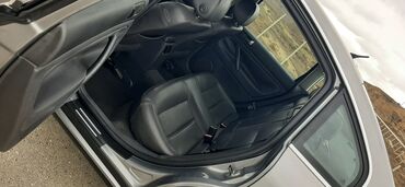 Volkswagen: Volkswagen Passat: 1.8 l | 2004 il Sedan — 11