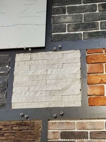 kafeli: Dekorativ divar üzlük daşları – müxtəlif tekstura və rəng variantları