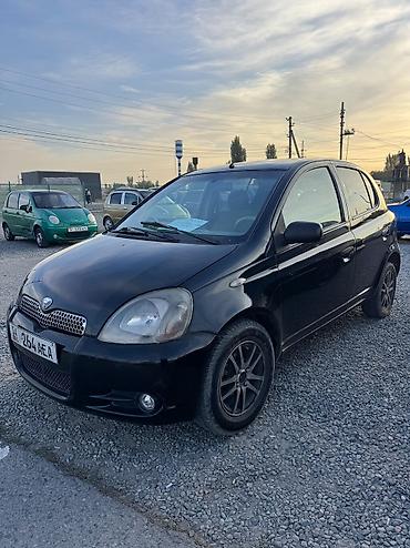 camry 50 xle: Toyota Yaris: 2001 г., 1.3 л, Автомат, Бензин, Хэтчбэк — 2