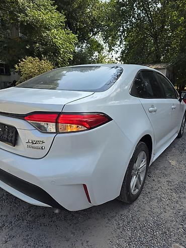 трактор кредит: Toyota Corolla: 2020 г., 1.8 л, Автомат, Гибрид, Седан — 5