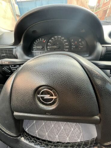 Opel: Opel Astra F sedan - Kuzov: 4 qapılı sedan, tünd qırmızı rəng - — 6