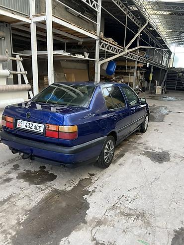 Volkswagen: Volkswagen Vento: 1994 г., 1.8 л, Механика, Бензин, Седан — 4