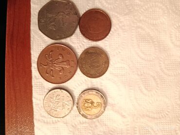 Sikkələr: Kolleksiya üçün köhnə sikkələr və medalion asqısı - — 10