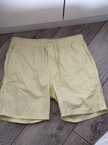 обувь женская большие размеры: Мужские шорты, M (EU 38), H&M, Б/у, Самовывоз, Платная доставка