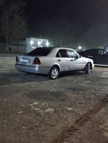 maşın ucun cadır: Mercedes-Benz 250: 2.5 л | 1995 г. Седан