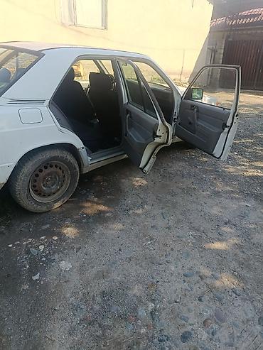 small car: Mercedes-Benz 190: 1991 г., 1.8 л, Механика, Бензин, Седан — 1
