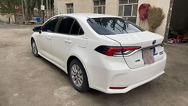 Toyota: Toyota Corolla: 2020 г., 1.4 л, Автомат, Гибрид, Седан — 2