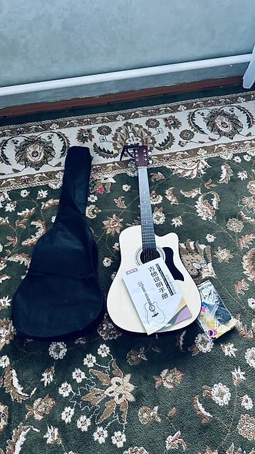 Гитары: Акустическая гитара 40" с вырезом (cutaway), цвет – натуральный — 10