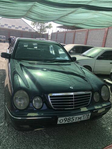 топлинный бак: Mercedes-Benz E-Class: 1999 г., 3.2 л, Автомат, Бензин, Седан
