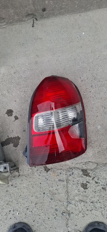 задние фонари спринтер: Арткы оң стоп-сигнал Mazda 2003 г., Колдонулган, Оригинал