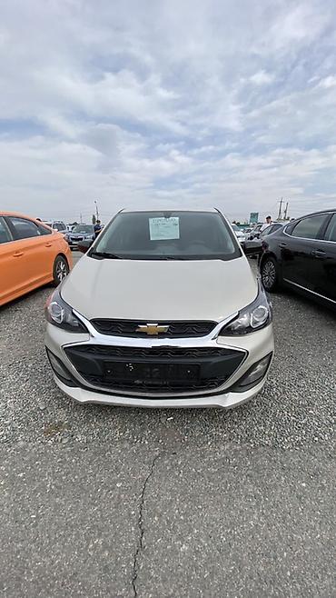 Продажа авто: Chevrolet Spark: 2015 г., 1 л, Автомат, Бензин, Хэтчбэк — 2