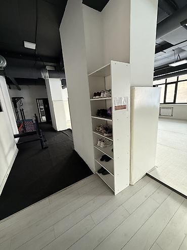 Продажа офисов: Продажа офисов 280 м², С ремонтом, Многоэтажное здание, 2 этаж — 4