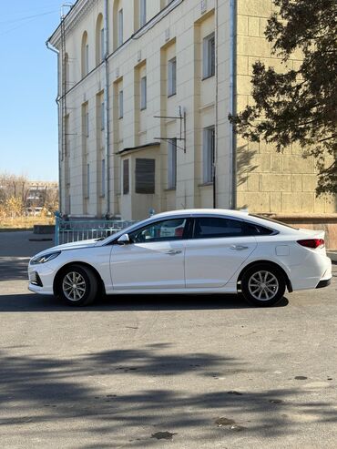 Hyundai: Hyundai Sonata: 2018 г., 2 л, Автомат, Газ, Седан — 5