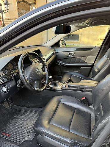 Mercedes-Benz: Mercedes-Benz E 220: 2.2 l | 2009 il Sedan — 9