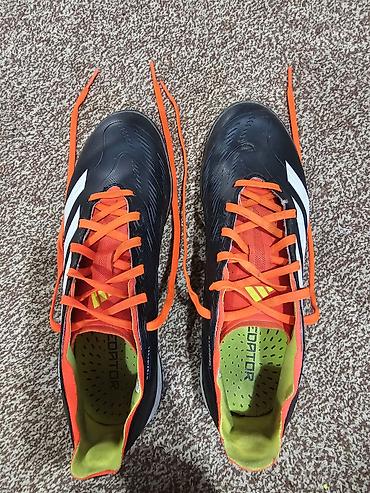 Бутсы: Футбольные бутсы adidas Predator (TF) ​Продаю оригинальные футбольные — 1