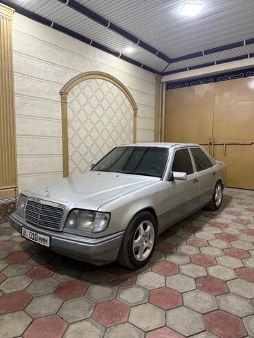 мерседес 124 е клас: Mercedes-Benz W124: 1994 г., 2.8 л, Автомат, Бензин, Седан