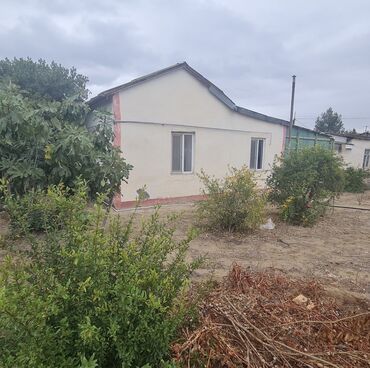 Həyət evləri və villaların satışı: 3 otaqlı, 45 kv. m, Təmirsiz