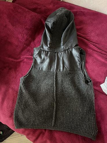 Верхняя одежда: Toxunma kapüşonlu jilet - Rəng: tünd boz - Material: qalın rib — 2