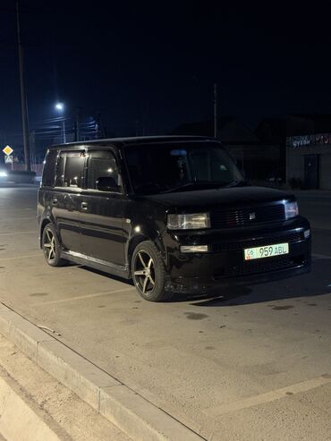 Toyota: Toyota bB: 2002 г., 1.5 л, Автомат, Бензин, Универсал