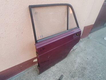 Auto delovi: Vrata zadnja leva Lada 2107 Riva,2105 u bordo boji . Vrata su — 7