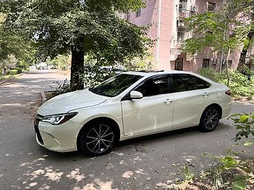 cadillac xts: Toyota Camry: 2015 г., 2.5 л, Автомат, Бензин, Седан — 6