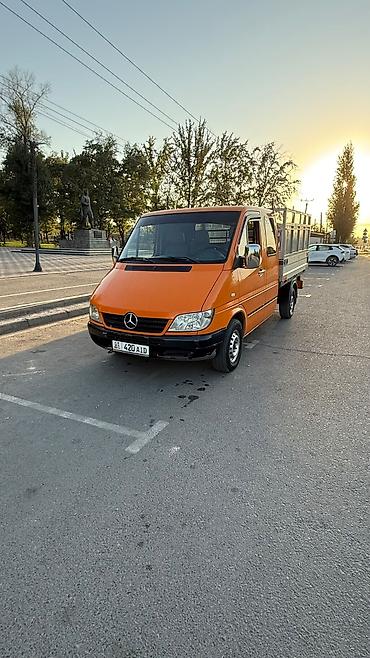 Mercedes-Benz Sprinter (двухрядная кабина) грузовой бортовой -