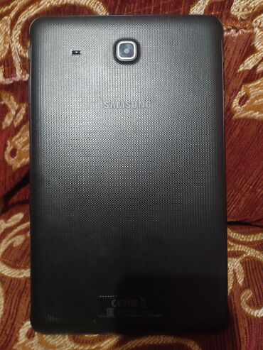 чехол samsung tab 3: 60 azn.remgi gara.prablemi yoxdu