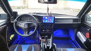 190 pribor: Mercedes-Benz 190 (W201): 1.8 l | 1990 il Sedan — 6